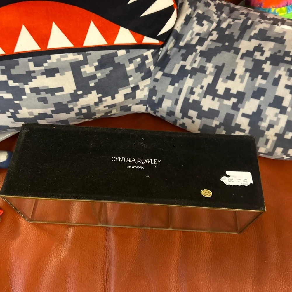 Cynthia Rowley Gold Glass Beauty Queen‎ Organizer